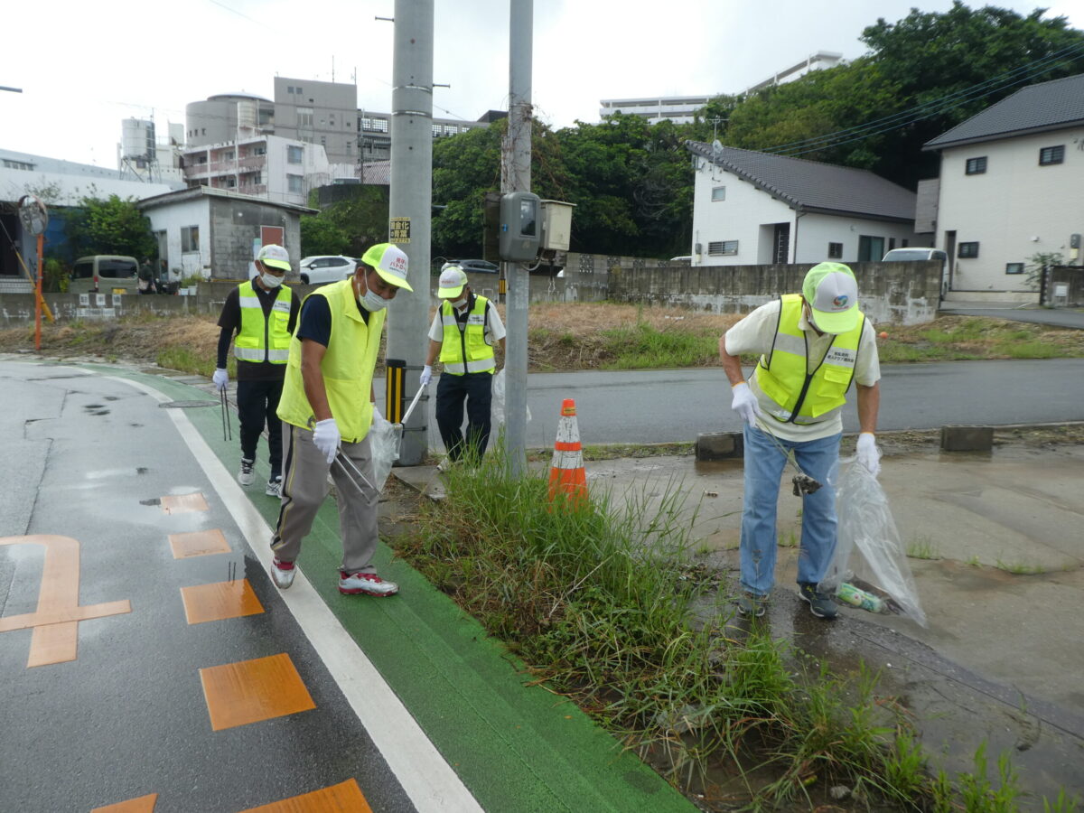 町老連　通学路の清掃活動を実施！