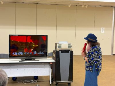 カラオケ交流を楽しみました